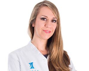 Mejor Cirujana Plastica Rinolastia Sevilla